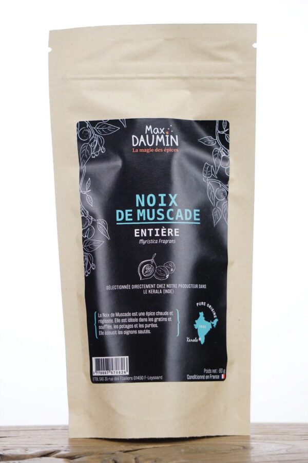 max-daumin-muskatnuss Noix de muscade entière
